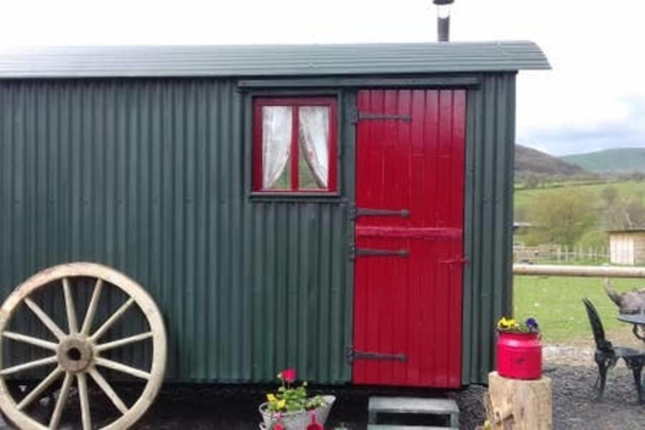 Ruby Shepherds Hut Sleeps 4 Rhayader Esterno foto