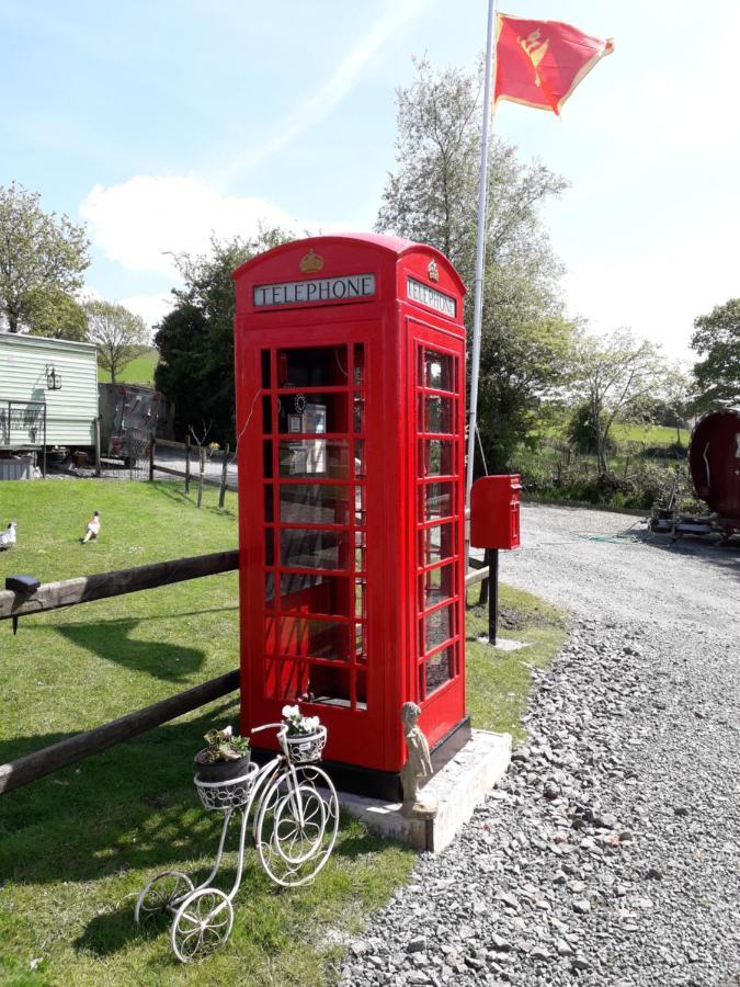 Ruby Shepherds Hut Sleeps 4 Rhayader Esterno foto