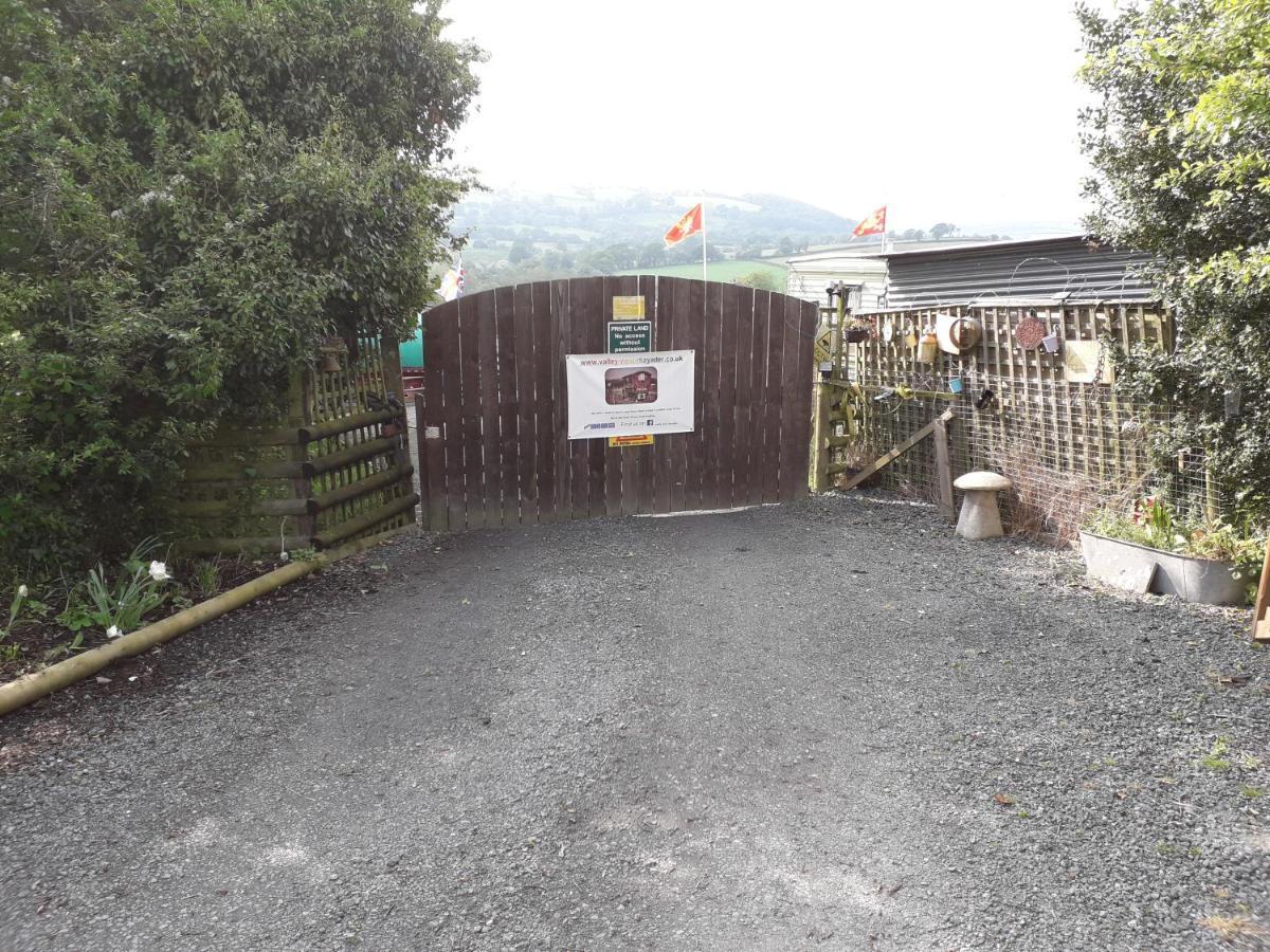 Ruby Shepherds Hut Sleeps 4 Rhayader Esterno foto